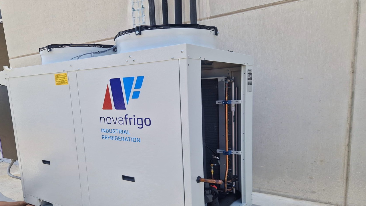 Instalación frigorífica con CO2 para industria alimentaria. Albal (Valencia)